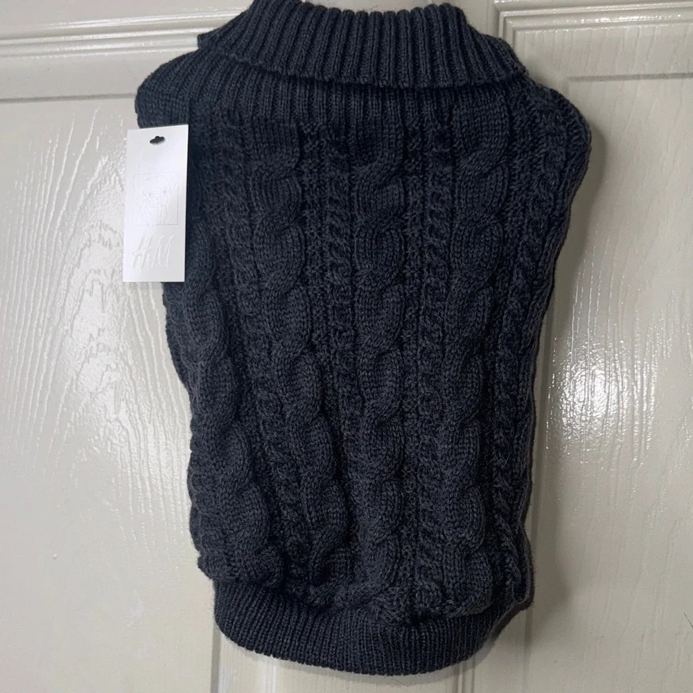 H&M Dark Knit Sweater Vest